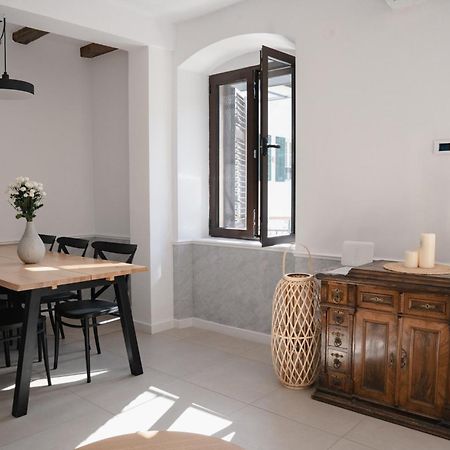 Nest 382 Apartment Kotor Bagian luar foto