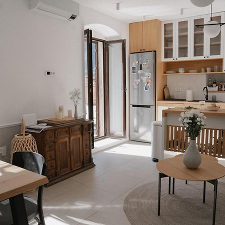 Nest 382 Apartment Kotor Bagian luar foto