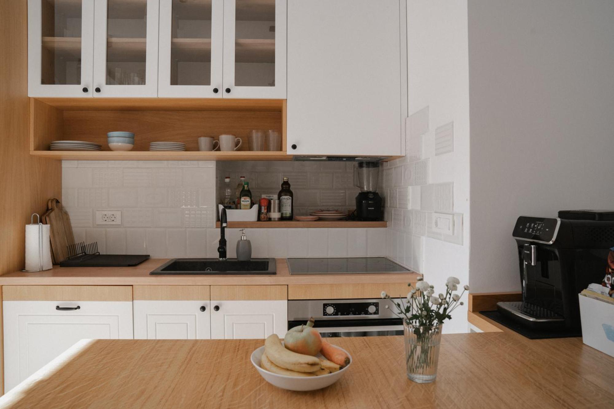 Nest 382 Apartment Kotor Bagian luar foto
